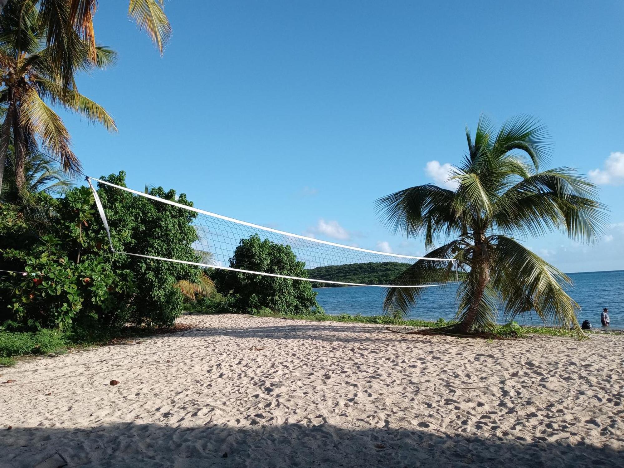 Beachfront Suite 6 Karaya ビエケス エクステリア 写真